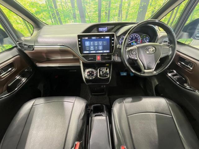 エスクァイア ハイブリッドGi 両側電動スライドドア 純正10ナビ 後席モニター バックカメラ 衝突軽減装置 禁煙車 ハーフレザーシート シートヒーター ドラレコ コーナーセンサー スマートキー LEDヘッドライト ETC クルコン(2枚目)