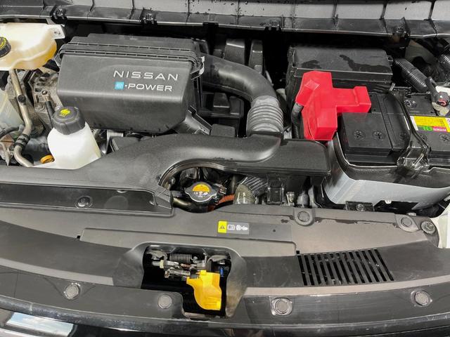 セレナ e-パワー ハイウェイスターV 純正12型ナビ 全周囲カメラ 両側電動スライドドア 衝突軽減装置 100V電源 プロパイロット 禁煙車 防水シート ドラレコ コーナーセンサー スマートキー ETC2.0 ブラインドスポットモニター(19枚目)