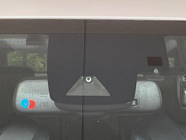 プリウス Aツーリングセレクション 純正9型ナビ バックカメラ 衝突軽減装置 レーダークルーズ 禁煙車 前席シートヒーター ドラレコ コーナーセンサー スマートキー LEDヘッドライト ETC ブラインドスポットモニター 車線逸脱警報(5枚目)