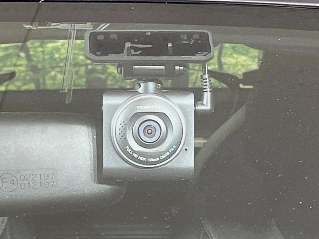 コペン ローブ　ＳＤナビ　バックカメラ　禁煙車　前席シートヒーター　ドラレコ　スマートキー　ＬＥＤヘッドライト　ＥＴＣ　オートライト　オートエアコン　純正１６インチアルミホイル　Ｂｌｕｅｔｏｏｔｈ　革巻きハンドル（5枚目）