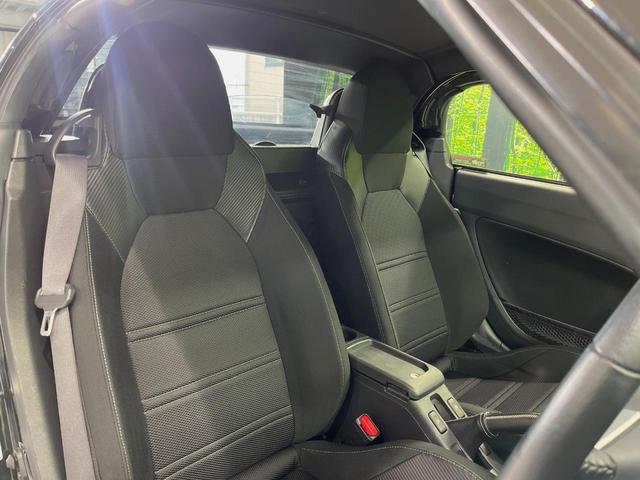 コペン ローブ　ＳＤナビ　バックカメラ　禁煙車　前席シートヒーター　ドラレコ　スマートキー　ＬＥＤヘッドライト　ＥＴＣ　オートライト　オートエアコン　純正１６インチアルミホイル　Ｂｌｕｅｔｏｏｔｈ　革巻きハンドル（9枚目）