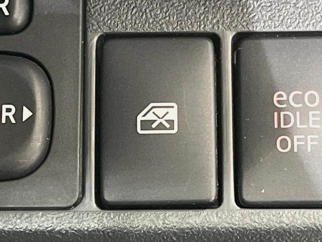 コペン ローブ　ＳＤナビ　バックカメラ　禁煙車　前席シートヒーター　ドラレコ　スマートキー　ＬＥＤヘッドライト　ＥＴＣ　オートライト　オートエアコン　純正１６インチアルミホイル　Ｂｌｕｅｔｏｏｔｈ　革巻きハンドル（29枚目）