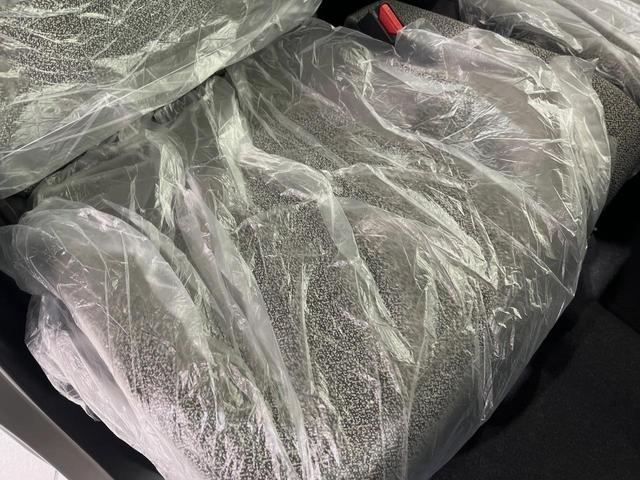 スペーシア ハイブリッドG 届出済未使用車 衝突軽減装置 コーナーセンサー スマートキー LEDヘッドライト オートマチックハイビーム 車線逸脱警報 オートライト オートエアコン ステアリングスイッチ プライバシーガラス(40枚目)