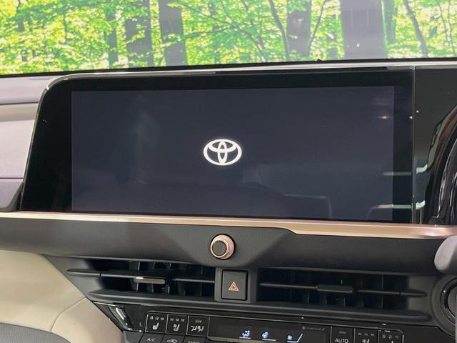 クラウンクロスオーバー Gアドバンスド・レザーパッケージ 4WD 12.3型ナビ 全周囲カメラ 衝突被害軽減装置 AC100V電源 レーダークルーズ 禁煙車 電動リアゲート 本革シート シートヒーター シートエアコン パワーシート ステアリングヒーター(3枚目)