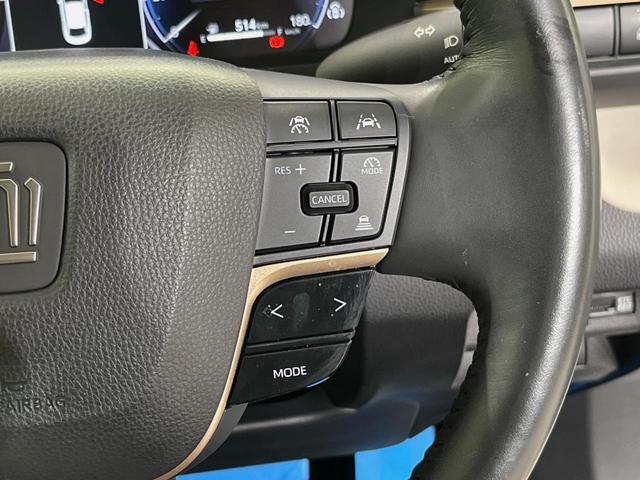 クラウンクロスオーバー Gアドバンスド・レザーパッケージ 4WD 12.3型ナビ 全周囲カメラ 衝突被害軽減装置 AC100V電源 レーダークルーズ 禁煙車 電動リアゲート 本革シート シートヒーター シートエアコン パワーシート ステアリングヒーター(7枚目)