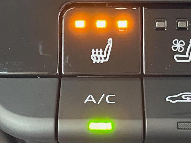 クラウンクロスオーバー Gアドバンスド・レザーパッケージ 4WD 12.3型ナビ 全周囲カメラ 衝突被害軽減装置 AC100V電源 レーダークルーズ 禁煙車 電動リアゲート 本革シート シートヒーター シートエアコン パワーシート ステアリングヒーター(30枚目)