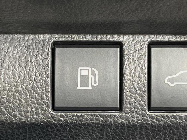 クラウンクロスオーバー Gアドバンスド・レザーパッケージ 4WD 12.3型ナビ 全周囲カメラ 衝突被害軽減装置 AC100V電源 レーダークルーズ 禁煙車 電動リアゲート 本革シート シートヒーター シートエアコン パワーシート ステアリングヒーター(43枚目)