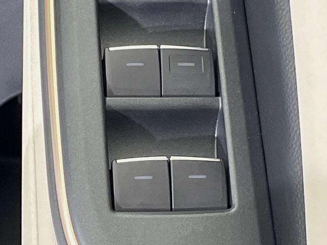 クラウンクロスオーバー Gアドバンスド・レザーパッケージ 4WD 12.3型ナビ 全周囲カメラ 衝突被害軽減装置 AC100V電源 レーダークルーズ 禁煙車 電動リアゲート 本革シート シートヒーター シートエアコン パワーシート ステアリングヒーター(49枚目)