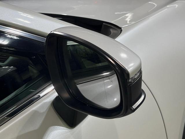 クラウンクロスオーバー Gアドバンスド・レザーパッケージ 4WD 12.3型ナビ 全周囲カメラ 衝突被害軽減装置 AC100V電源 レーダークルーズ 禁煙車 電動リアゲート 本革シート シートヒーター シートエアコン パワーシート ステアリングヒーター(69枚目)