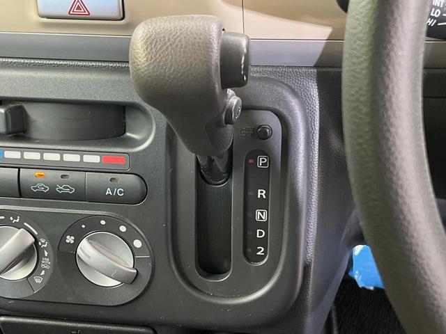 アルトラパン Ｇ　禁煙車　スマートキー　ＣＤ再生　ドアバイザー　ＡＢＳ　盗難防止システム　プライバシーガラス　衝突安全ボディ　パワーウィンドウ　パワーステアリング　ベンチシート　純正１４インチスチールホイル　エアコン（5枚目）