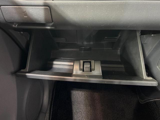 アルトラパン Ｇ　禁煙車　スマートキー　ＣＤ再生　ドアバイザー　ＡＢＳ　盗難防止システム　プライバシーガラス　衝突安全ボディ　パワーウィンドウ　パワーステアリング　ベンチシート　純正１４インチスチールホイル　エアコン（27枚目）