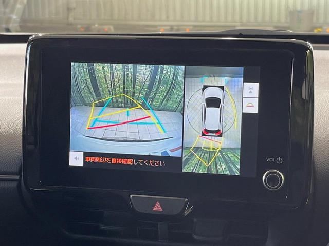 ヤリスクロス Ｚ　純正８型ナビ　全周囲カメラ　衝突軽減装置　ＥＴＣ　レーダークルーズ　前席シートヒーター　ＬＥＤヘッド　純正１８インチアルミ　ステアリングヒーター　オートマチックハイビーム　電動パーキングブレーキ（4枚目）