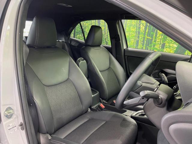 ヤリスクロス Ｚ　純正８型ナビ　全周囲カメラ　衝突軽減装置　ＥＴＣ　レーダークルーズ　前席シートヒーター　ＬＥＤヘッド　純正１８インチアルミ　ステアリングヒーター　オートマチックハイビーム　電動パーキングブレーキ（8枚目）