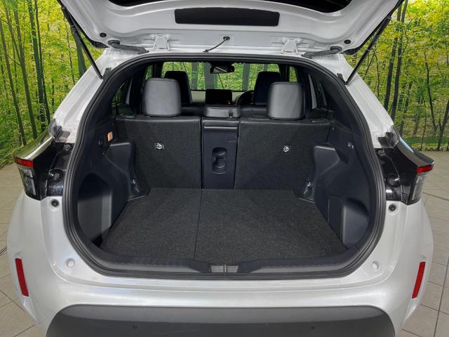 ヤリスクロス Ｚ　純正８型ナビ　全周囲カメラ　衝突軽減装置　ＥＴＣ　レーダークルーズ　前席シートヒーター　ＬＥＤヘッド　純正１８インチアルミ　ステアリングヒーター　オートマチックハイビーム　電動パーキングブレーキ（10枚目）