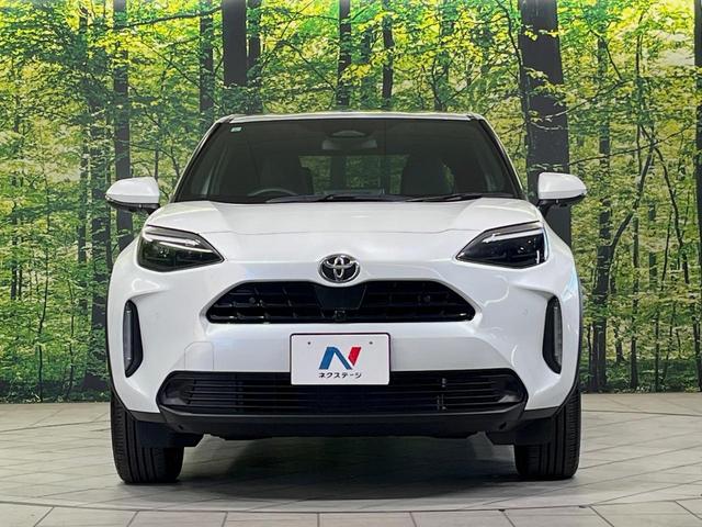 ヤリスクロス Ｚ　純正８型ナビ　全周囲カメラ　衝突軽減装置　ＥＴＣ　レーダークルーズ　前席シートヒーター　ＬＥＤヘッド　純正１８インチアルミ　ステアリングヒーター　オートマチックハイビーム　電動パーキングブレーキ（14枚目）