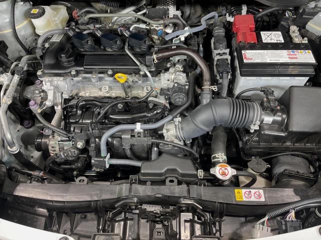 ヤリスクロス Ｚ　純正８型ナビ　全周囲カメラ　衝突軽減装置　ＥＴＣ　レーダークルーズ　前席シートヒーター　ＬＥＤヘッド　純正１８インチアルミ　ステアリングヒーター　オートマチックハイビーム　電動パーキングブレーキ（18枚目）