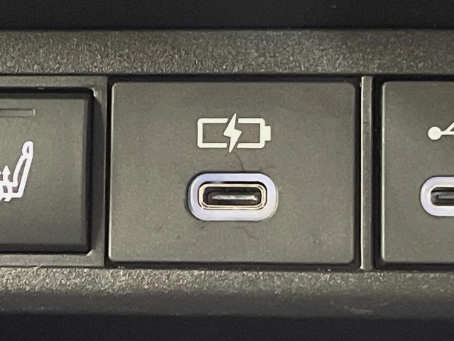 ヤリスクロス Ｚ　純正８型ナビ　全周囲カメラ　衝突軽減装置　ＥＴＣ　レーダークルーズ　前席シートヒーター　ＬＥＤヘッド　純正１８インチアルミ　ステアリングヒーター　オートマチックハイビーム　電動パーキングブレーキ（34枚目）