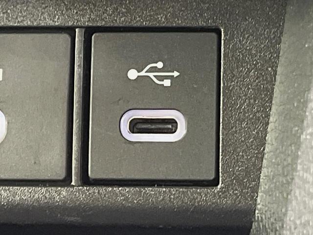 ヤリスクロス Ｚ　純正８型ナビ　全周囲カメラ　衝突軽減装置　ＥＴＣ　レーダークルーズ　前席シートヒーター　ＬＥＤヘッド　純正１８インチアルミ　ステアリングヒーター　オートマチックハイビーム　電動パーキングブレーキ（35枚目）