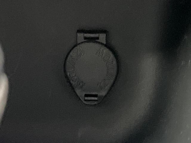 ヤリスクロス Ｚ　純正８型ナビ　全周囲カメラ　衝突軽減装置　ＥＴＣ　レーダークルーズ　前席シートヒーター　ＬＥＤヘッド　純正１８インチアルミ　ステアリングヒーター　オートマチックハイビーム　電動パーキングブレーキ（49枚目）