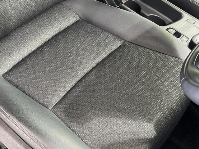 ヤリスクロス Ｚ　純正８型ナビ　全周囲カメラ　衝突軽減装置　ＥＴＣ　レーダークルーズ　前席シートヒーター　ＬＥＤヘッド　純正１８インチアルミ　ステアリングヒーター　オートマチックハイビーム　電動パーキングブレーキ（54枚目）