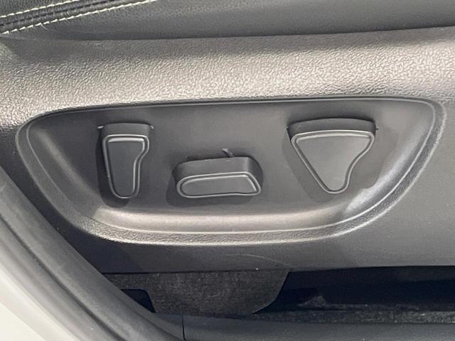 ヤリスクロス Ｚ　純正８型ナビ　全周囲カメラ　衝突軽減装置　ＥＴＣ　レーダークルーズ　前席シートヒーター　ＬＥＤヘッド　純正１８インチアルミ　ステアリングヒーター　オートマチックハイビーム　電動パーキングブレーキ（55枚目）