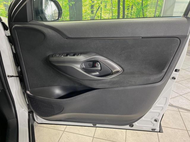 ヤリスクロス Ｚ　純正８型ナビ　全周囲カメラ　衝突軽減装置　ＥＴＣ　レーダークルーズ　前席シートヒーター　ＬＥＤヘッド　純正１８インチアルミ　ステアリングヒーター　オートマチックハイビーム　電動パーキングブレーキ（57枚目）