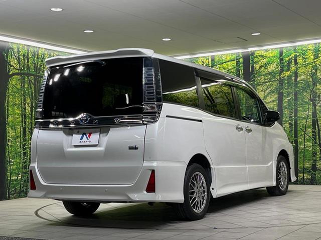 ヴォクシー ハイブリッドZS 煌III 純正10型ナビ 後席モニター バックカメラ 両側電動スライドドア 衝突軽減装置 LEDヘッド 前席シートヒーター クルーズコントロール ドラレコ リアオートエアコン スマートキー オートハイビーム(17枚目)