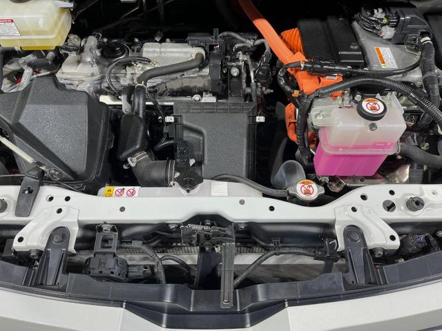 ヴォクシー ハイブリッドZS 煌III 純正10型ナビ 後席モニター バックカメラ 両側電動スライドドア 衝突軽減装置 LEDヘッド 前席シートヒーター クルーズコントロール ドラレコ リアオートエアコン スマートキー オートハイビーム(18枚目)