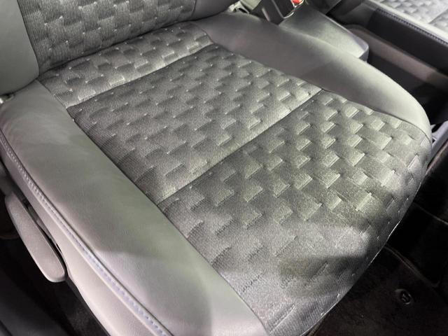 ヴォクシー S-Z メーカー10.5型ナビ バックカメラ 両側電動スライドドア 衝突軽減装置 レーダークルーズ 禁煙車 パワーバックドア ハーフレザーシート 前席中列シートヒーター 前後ドラレコ コーナーセンサー ETC(59枚目)