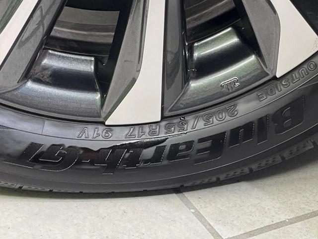 ヴォクシー S-Z メーカー10.5型ナビ バックカメラ 両側電動スライドドア 衝突軽減装置 レーダークルーズ 禁煙車 パワーバックドア ハーフレザーシート 前席中列シートヒーター 前後ドラレコ コーナーセンサー ETC(72枚目)