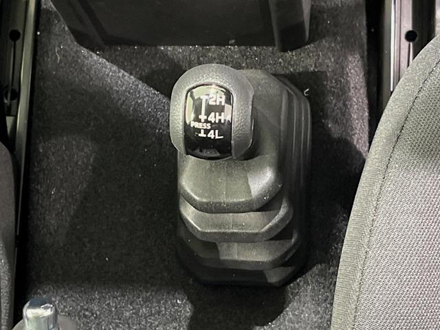 ジムニーノマド FC 衝突軽減装置 レーダークルーズ 禁煙車 コーナーセンサー スマートキー LEDヘッドライト ETC オートマチックハイビーム 車線逸脱警報 オートライト オートエアコン 純正15インチアルミホイル(22枚目)