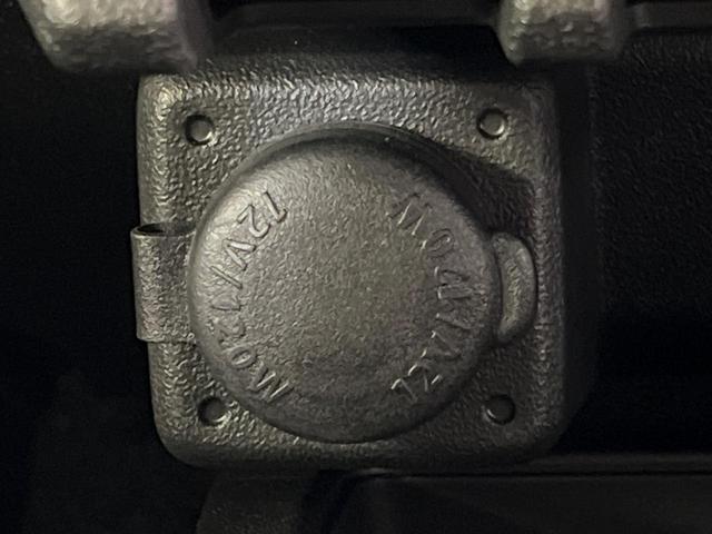 ジムニーノマド FC 衝突軽減装置 レーダークルーズ 禁煙車 コーナーセンサー スマートキー LEDヘッドライト ETC オートマチックハイビーム 車線逸脱警報 オートライト オートエアコン 純正15インチアルミホイル(32枚目)