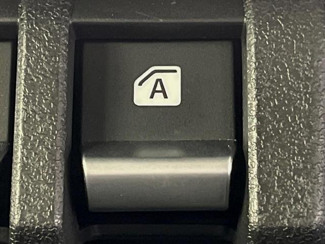 ジムニーノマド FC 衝突軽減装置 レーダークルーズ 禁煙車 コーナーセンサー スマートキー LEDヘッドライト ETC オートマチックハイビーム 車線逸脱警報 オートライト オートエアコン 純正15インチアルミホイル(42枚目)