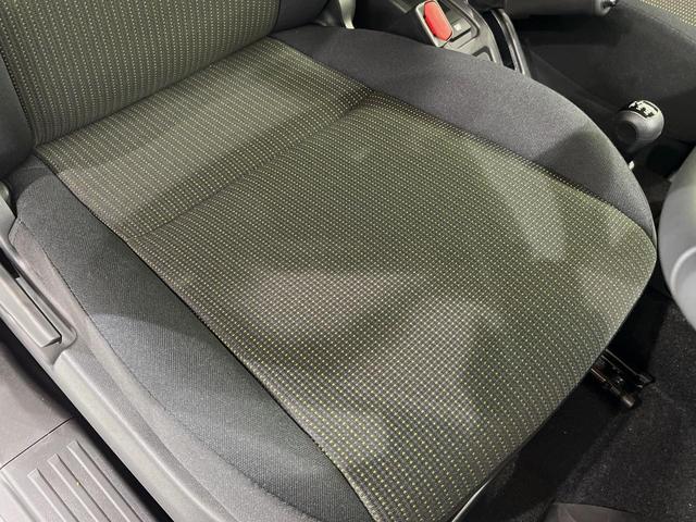 ジムニーノマド FC 衝突軽減装置 レーダークルーズ 禁煙車 コーナーセンサー スマートキー LEDヘッドライト ETC オートマチックハイビーム 車線逸脱警報 オートライト オートエアコン 純正15インチアルミホイル(50枚目)