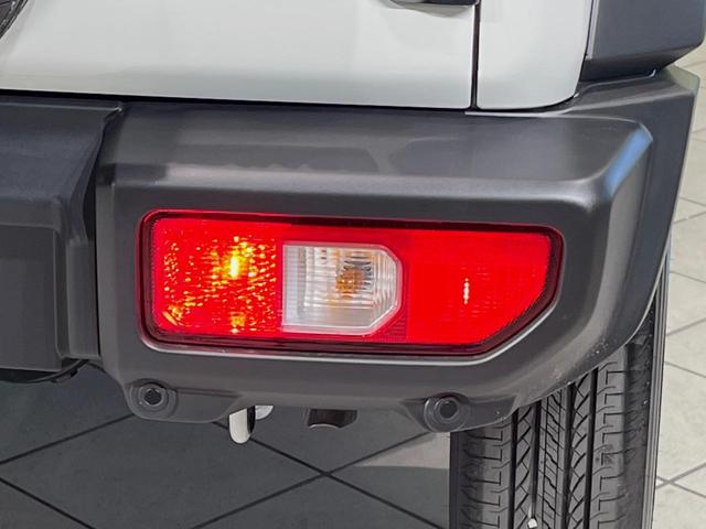 ジムニーノマド FC 衝突軽減装置 レーダークルーズ 禁煙車 コーナーセンサー スマートキー LEDヘッドライト ETC オートマチックハイビーム 車線逸脱警報 オートライト オートエアコン 純正15インチアルミホイル(57枚目)