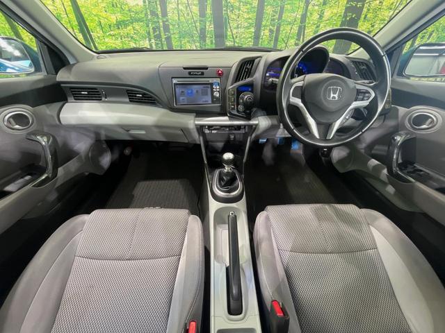 CR-Z α 6MT ガラスルーフ 純正ナビ バックカメラ 禁煙車 ドラレコ スマートキー HIDヘッドライト ETC クルーズコントロール オートライト オートエアコン 純正16インチアルミホイル 革巻きハンドル(2枚目)