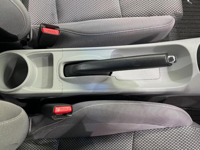 CR-Z α 6MT ガラスルーフ 純正ナビ バックカメラ 禁煙車 ドラレコ スマートキー HIDヘッドライト ETC クルーズコントロール オートライト オートエアコン 純正16インチアルミホイル 革巻きハンドル(22枚目)