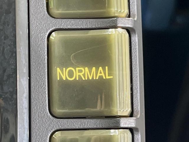 CR-Z α 6MT ガラスルーフ 純正ナビ バックカメラ 禁煙車 ドラレコ スマートキー HIDヘッドライト ETC クルーズコントロール オートライト オートエアコン 純正16インチアルミホイル 革巻きハンドル(28枚目)