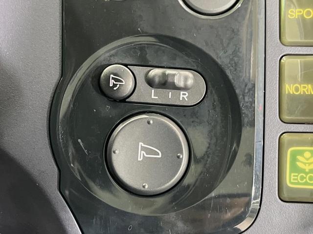 CR-Z α 6MT ガラスルーフ 純正ナビ バックカメラ 禁煙車 ドラレコ スマートキー HIDヘッドライト ETC クルーズコントロール オートライト オートエアコン 純正16インチアルミホイル 革巻きハンドル(41枚目)