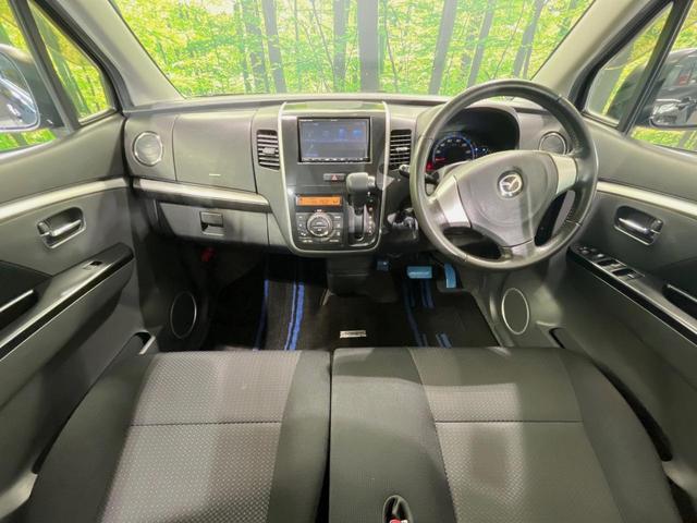 AZワゴンカスタムスタイル XS SDナビ バックカメラ 禁煙車 前後ドラレコ スマートキー HIDヘッドライト オートエアコン フォグランプ 革巻きハンドル 純正14インチアルミホイール 盗難防止装置 プライバシーガラス(2枚目)