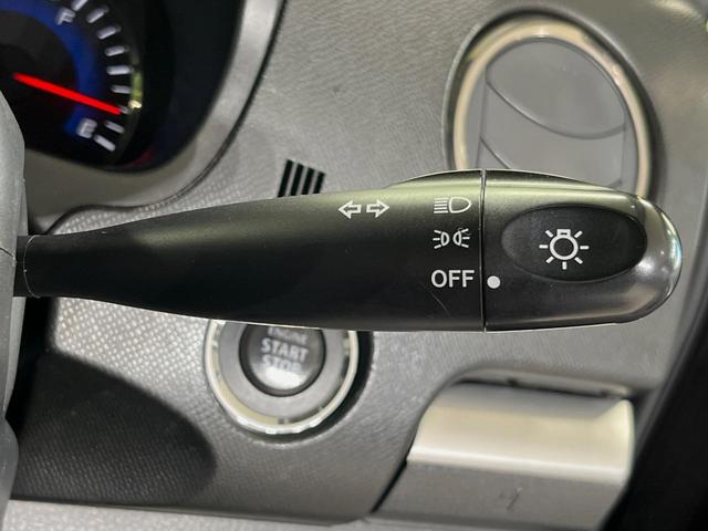 AZワゴンカスタムスタイル XS SDナビ バックカメラ 禁煙車 前後ドラレコ スマートキー HIDヘッドライト オートエアコン フォグランプ 革巻きハンドル 純正14インチアルミホイール 盗難防止装置 プライバシーガラス(27枚目)