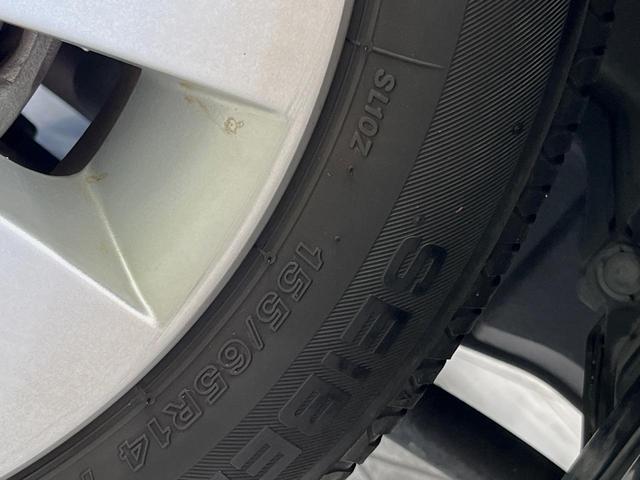 AZワゴンカスタムスタイル XS SDナビ バックカメラ 禁煙車 前後ドラレコ スマートキー HIDヘッドライト オートエアコン フォグランプ 革巻きハンドル 純正14インチアルミホイール 盗難防止装置 プライバシーガラス(51枚目)