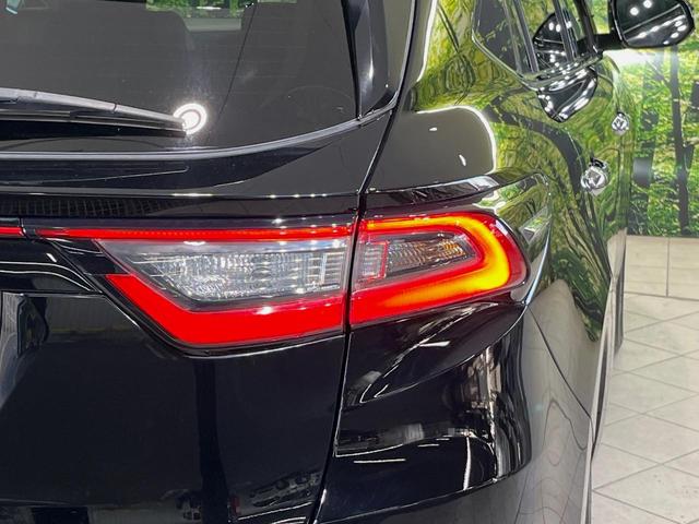 ハリアー プレミアム メタル アンド レザーパッケージ メーカー9型ナビ バックカメラ 衝突軽減装置 レーダークルーズ 禁煙車 パワーバックドア 革シート シートエアコン パワーシート ドラレコ スマートキー LEDヘッドライト ETC 電動パーキング(60枚目)