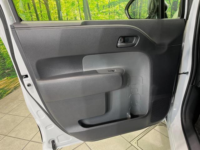 シエンタ ハイブリッドＸ　登録済未使用車　電動スライドドア　衝突軽減装置　レーダークルーズ　コーナーセンサー　スマートキー　ＬＥＤヘッドライト　７人乗り　オートマチックハイビーム　車線逸脱警報　オートライト　オートエアコン（41枚目）