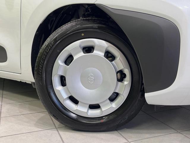 シエンタ ハイブリッドＸ　登録済未使用車　電動スライドドア　衝突軽減装置　レーダークルーズ　コーナーセンサー　スマートキー　ＬＥＤヘッドライト　７人乗り　オートマチックハイビーム　車線逸脱警報　オートライト　オートエアコン（55枚目）