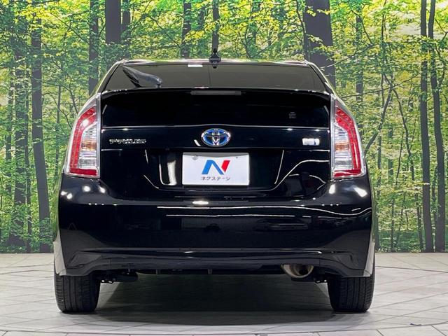 プリウス Ｇツーリングセレクションレザーパッケージ　純正８型ナビ　バックカメラ　衝突軽減装置　レーダークルーズ　禁煙車　革シート　運転席パワーシート　前席シートヒーター　スマートキー　ＬＥＤヘッド　ＥＴＣ　オートライト　オートエアコン　盗難防止装置（15枚目）