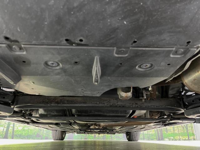 プリウス Ｇツーリングセレクションレザーパッケージ　純正８型ナビ　バックカメラ　衝突軽減装置　レーダークルーズ　禁煙車　革シート　運転席パワーシート　前席シートヒーター　スマートキー　ＬＥＤヘッド　ＥＴＣ　オートライト　オートエアコン　盗難防止装置（19枚目）