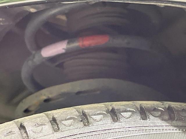 プリウス Ｇツーリングセレクションレザーパッケージ　純正８型ナビ　バックカメラ　衝突軽減装置　レーダークルーズ　禁煙車　革シート　運転席パワーシート　前席シートヒーター　スマートキー　ＬＥＤヘッド　ＥＴＣ　オートライト　オートエアコン　盗難防止装置（20枚目）