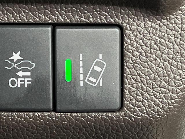 フリード G・ホンダセンシング 純正9型ナビ バックカメラ 後席モニター 両側電動スライドドア 衝突軽減装置 レーダークルーズ 禁煙車 前後ドラレコ スマートキー ETC 車線逸脱警報 オートライト オートエアコン 横滑り防止装置(37枚目)