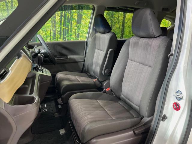 フリード G・ホンダセンシング 純正9型ナビ バックカメラ 後席モニター 両側電動スライドドア 衝突軽減装置 レーダークルーズ 禁煙車 前後ドラレコ スマートキー ETC 車線逸脱警報 オートライト オートエアコン 横滑り防止装置(46枚目)